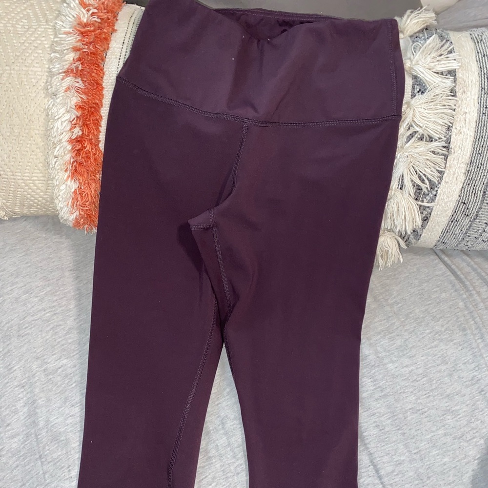 a pair of sporty legging